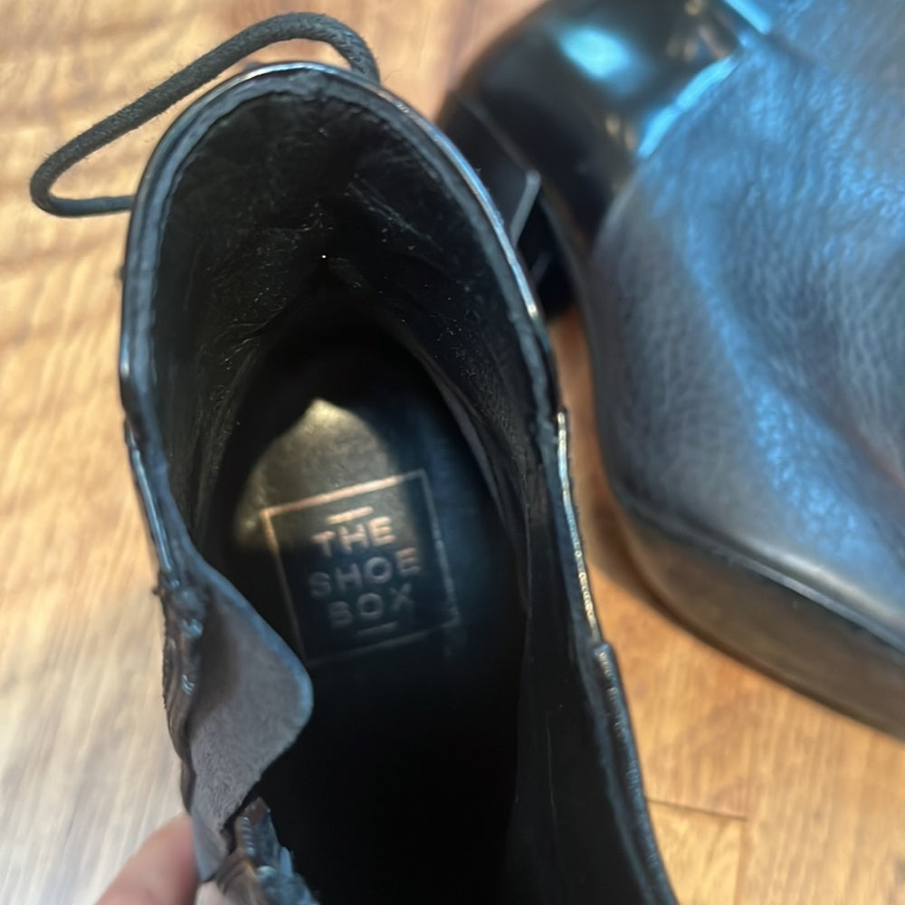 The Shoe Box Woman’s Black Heeled Booties Size 39