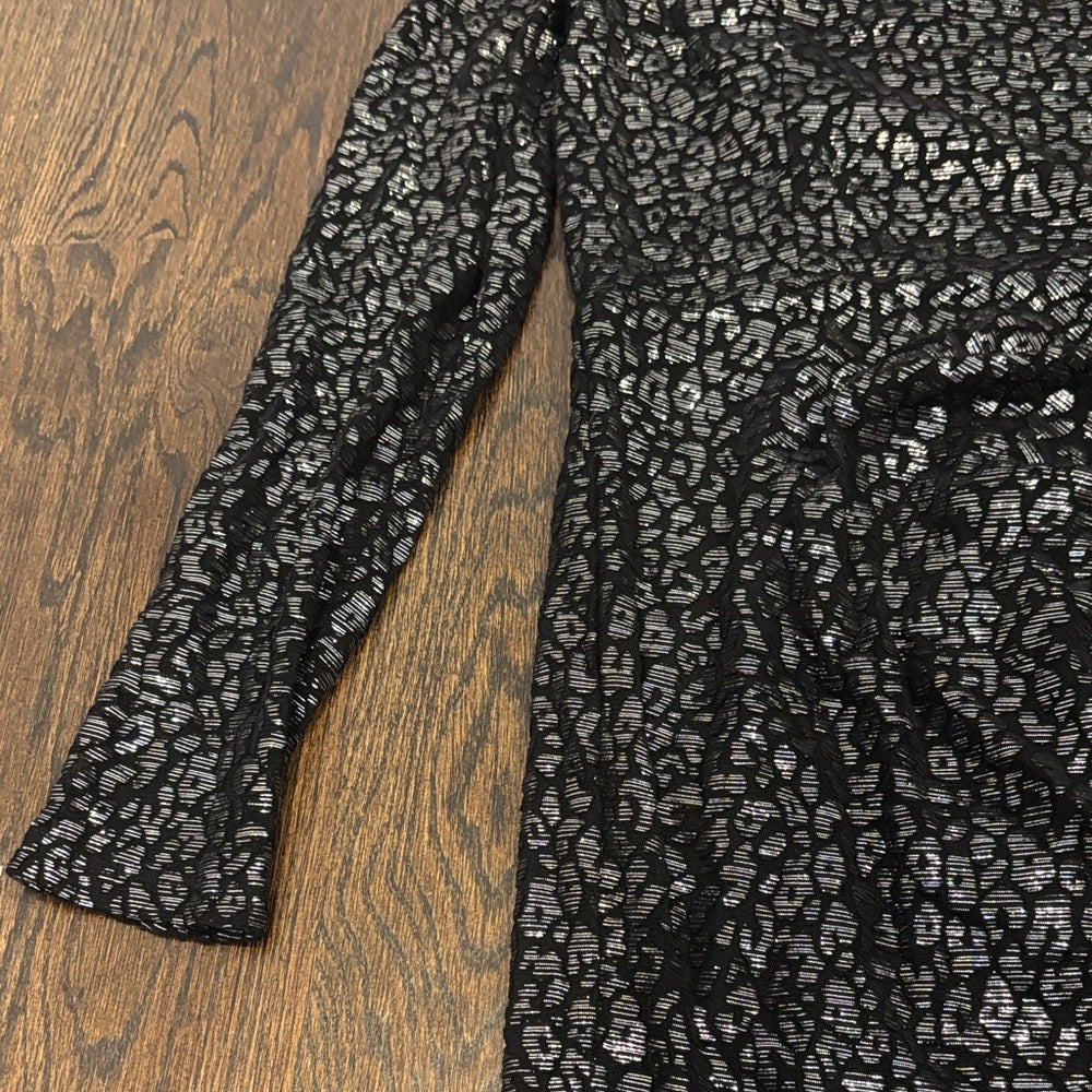 NWT Aqua Women’s Black and Silver Long Sleeve Dress Size Medium