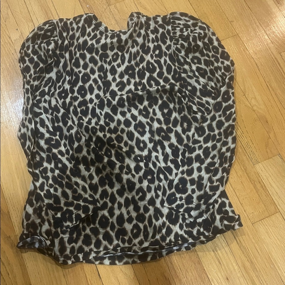 NWT Hartly Cheetah Print Women’s Long sleeve Size Medium