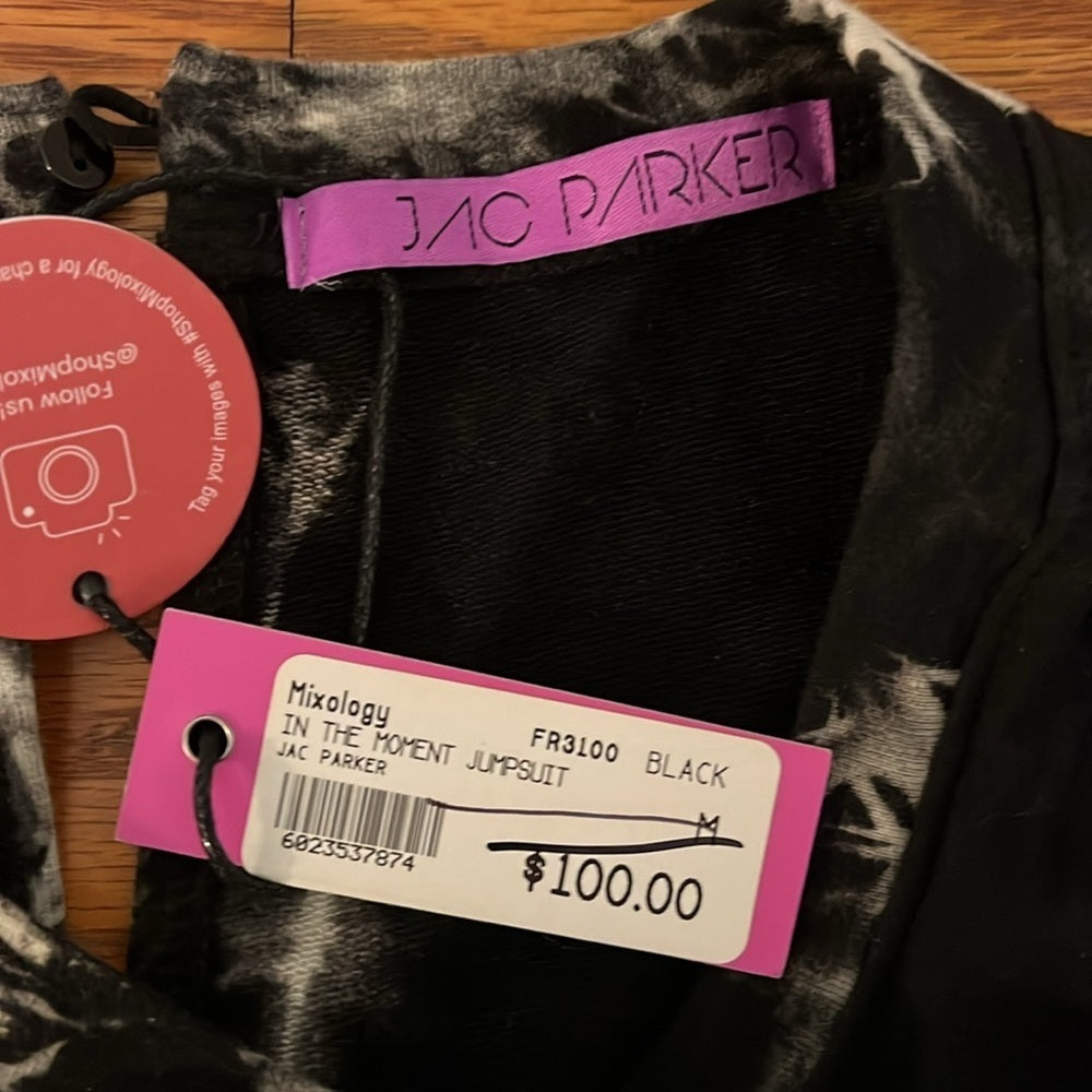 NWT Jac Parker Women’s Black and White Jumper Size Medium