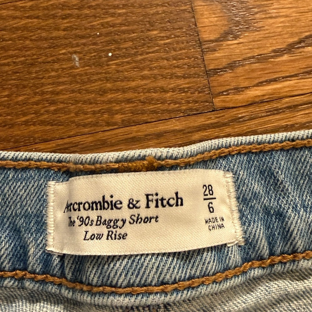 Abercrombie & Fitch Light Blue Jean Shorts Size 28