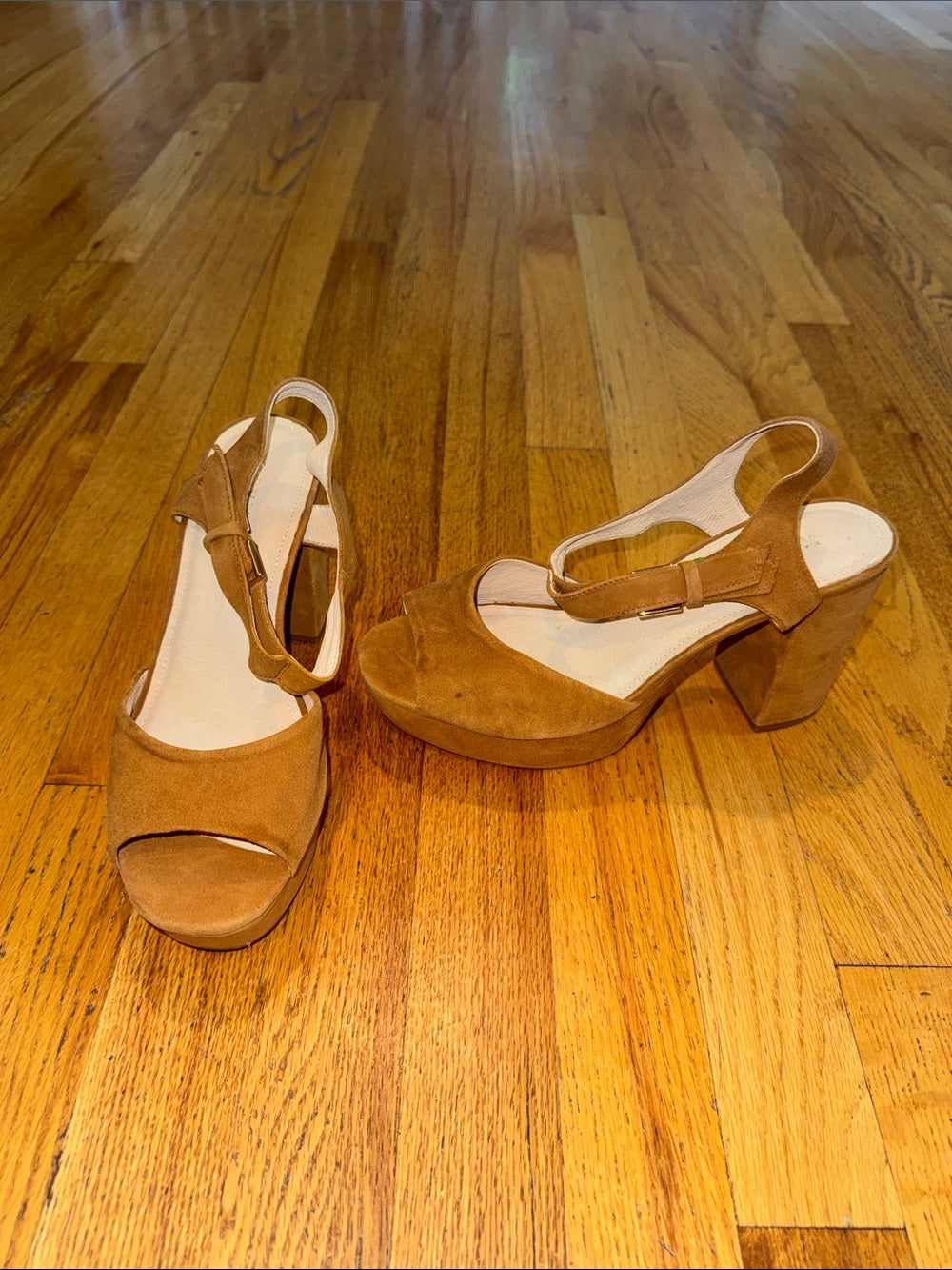 Barney’s New York Women's Suede Tan Platform Block Heel Sandals Size 9