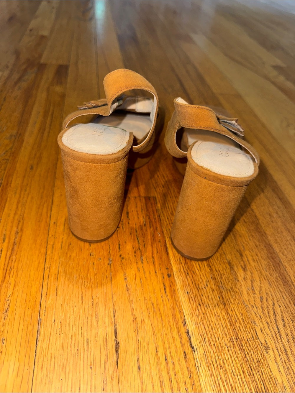 Barney’s New York Women's Suede Tan Platform Block Heel Sandals Size 9
