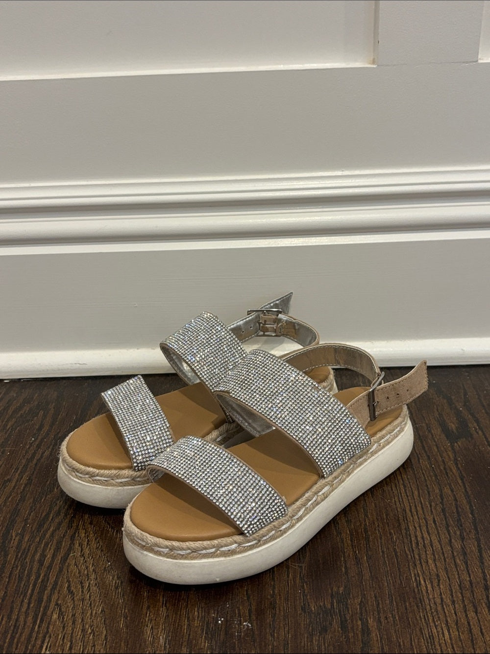 Steve Madden Girls Silver Rhinestone Platform Sandals Size 2