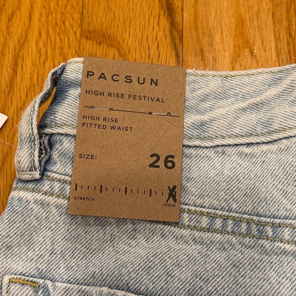 NWT PacSun Women’s Blue Jean Shorts Size 26