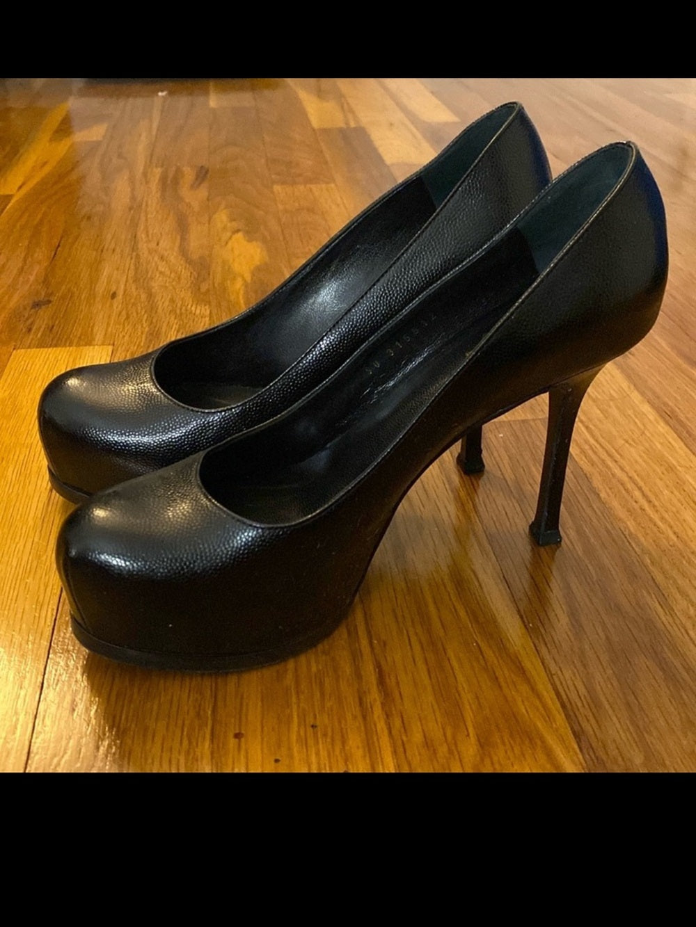 Yves Saint Laurent Women’s Black Heels Size 37