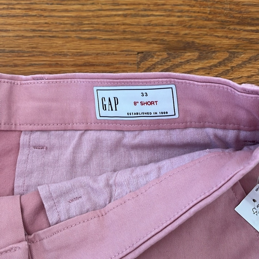 NWT GAP Men’s Pink and Purple Shorts Size 33 8 inches short