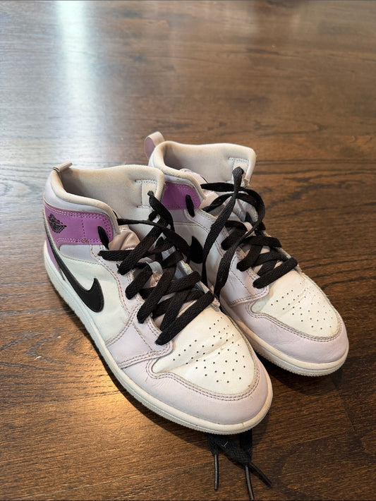 Nike Girls White and Purple High-Top Sneakers with Black Swoosh Size 3