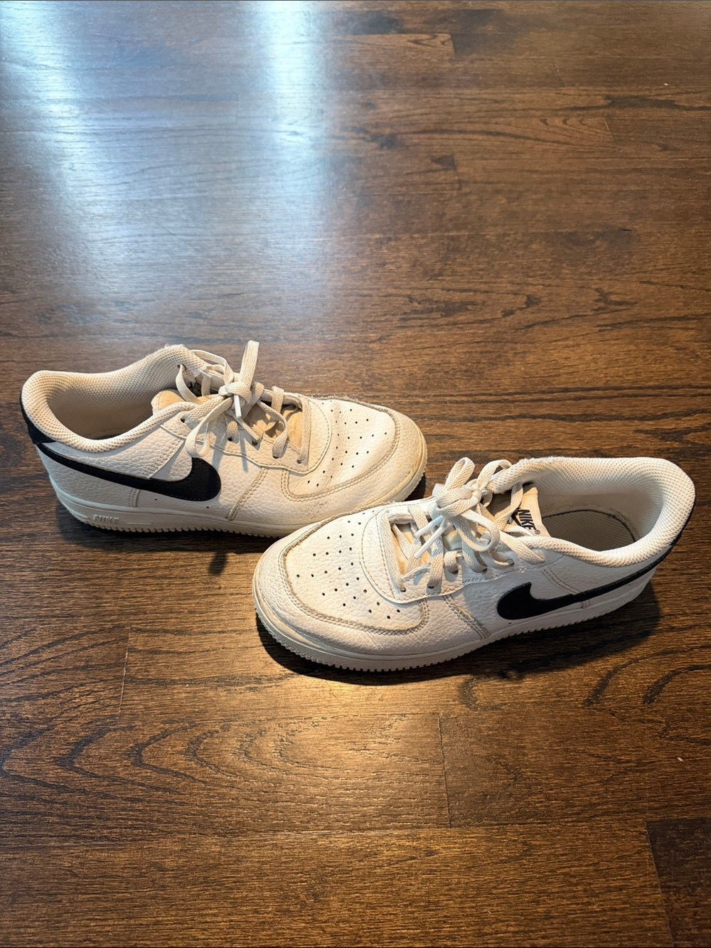 Nike Kids Air Force One White Leather Sneakers with Black Swoosh Accent Size 3Y