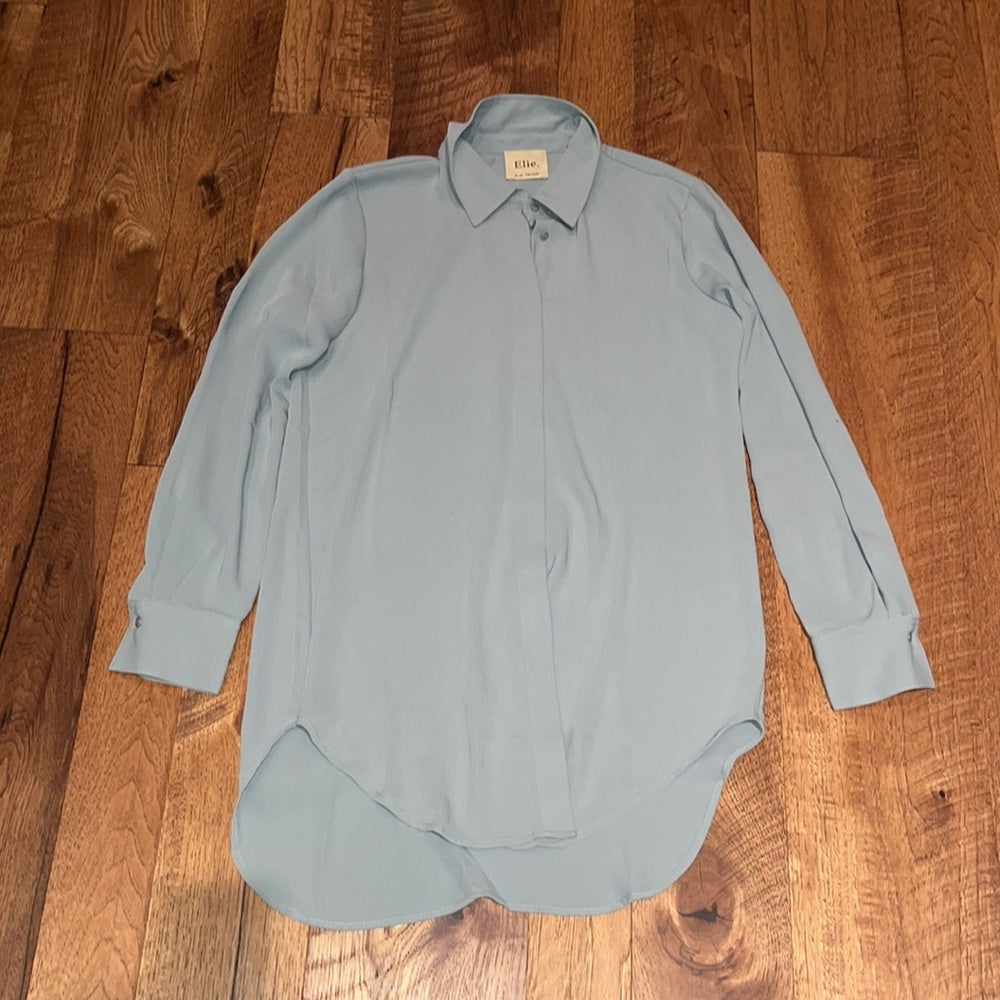 NWT Elie Woman’s Sage Button Down Blouse Size M