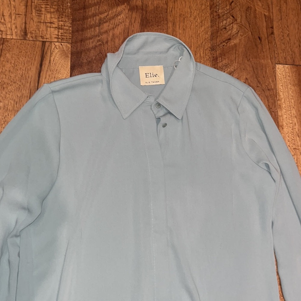 NWT Elie Woman’s Sage Button Down Blouse Size M