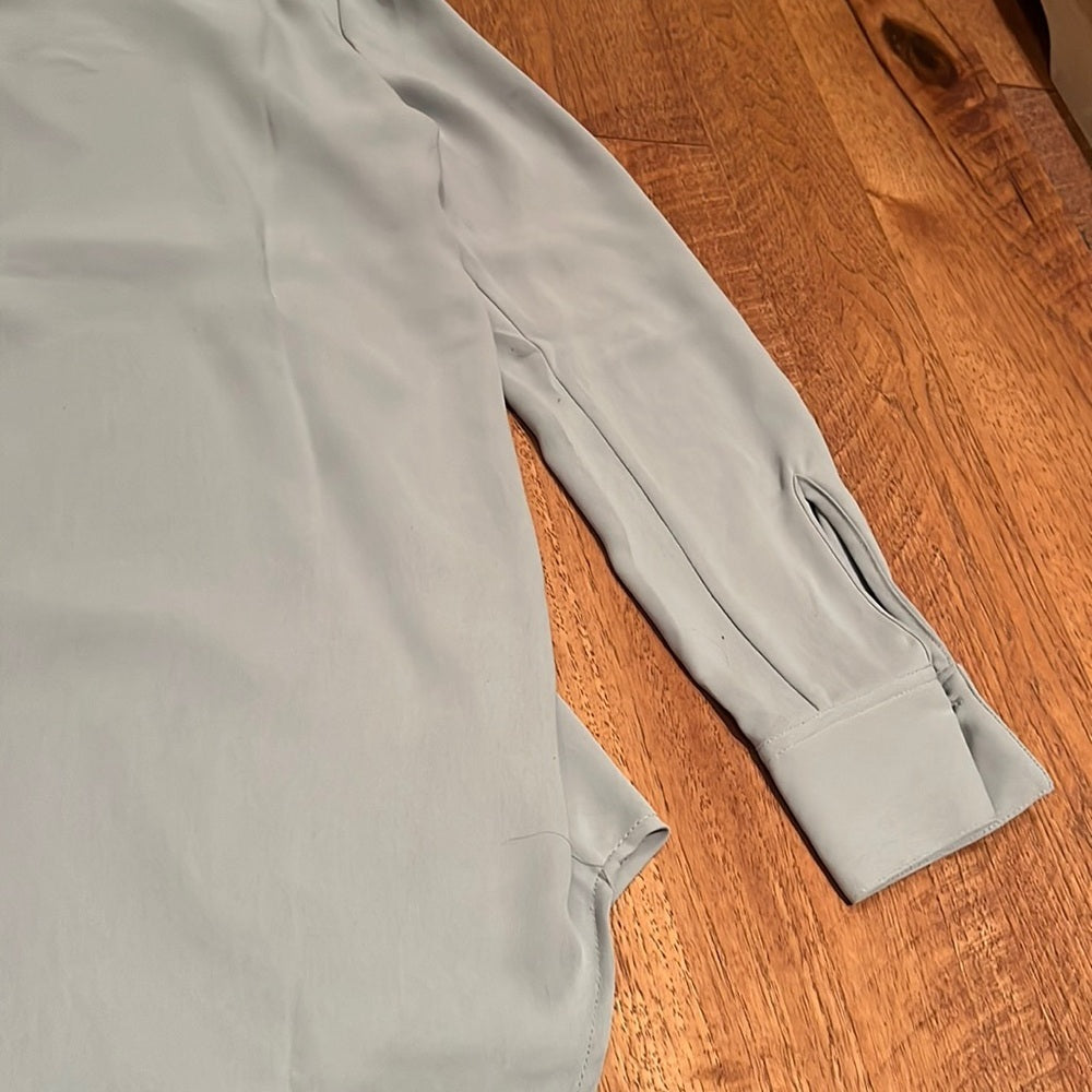 NWT Elie Woman’s Sage Button Down Blouse Size M