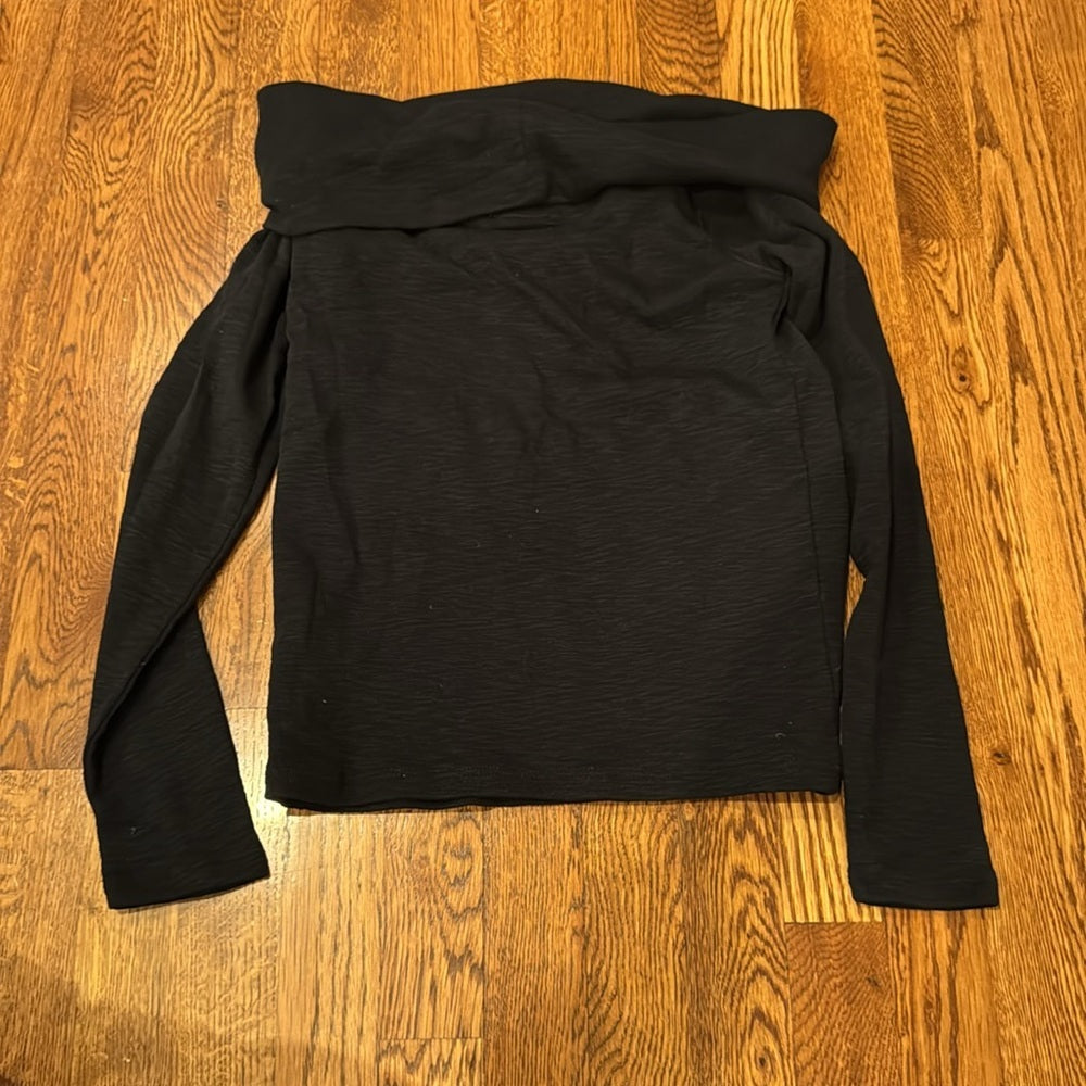 NWT Lilia P Women’s Off-Shoulder Black Long Sleeve Top Size Small