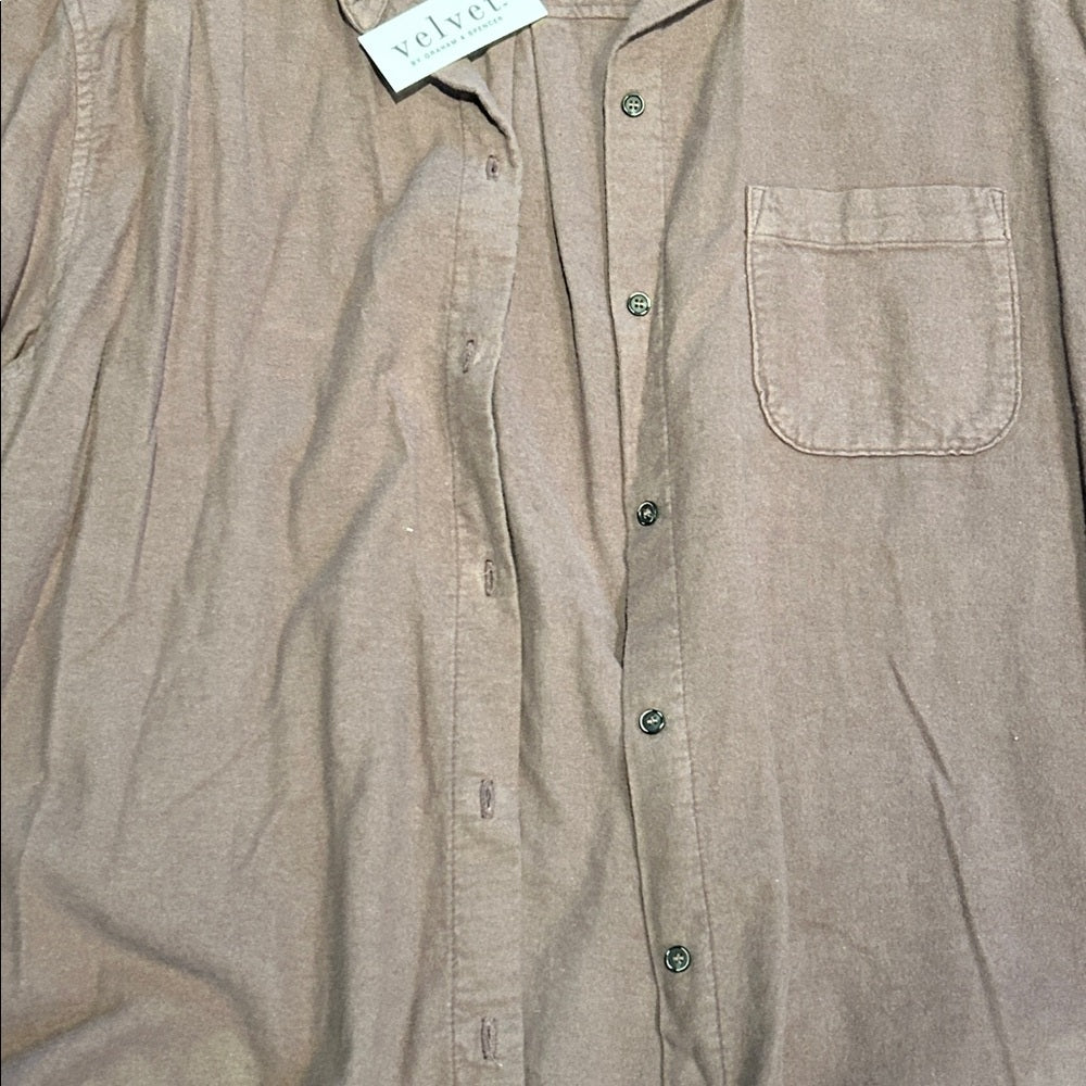 NWT Velvet by Graham and Spencer Women’s Mauve Button-Down Shirt Size Medium