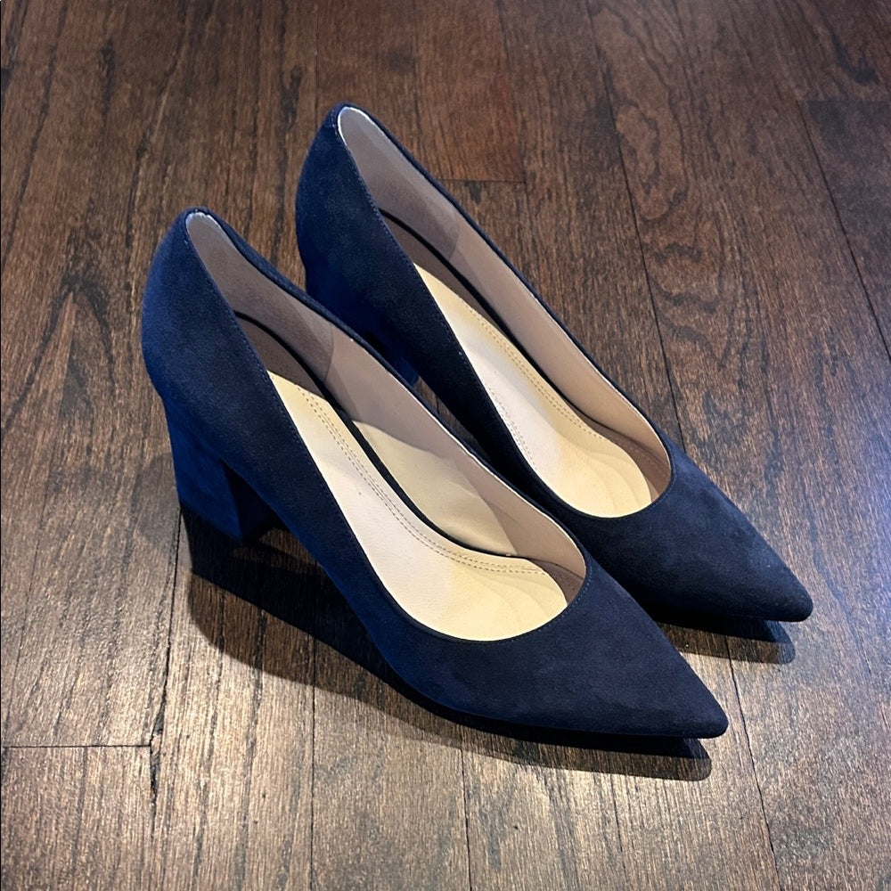 Marc Fisher Women’s Elegant Navy Blue Pumps Size 8.5
