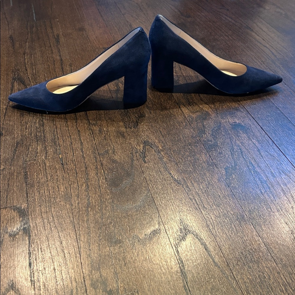 Marc Fisher Women’s Elegant Navy Blue Pumps Size 8.5