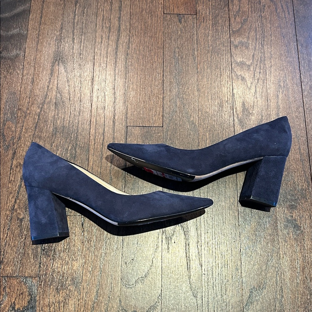 Marc Fisher Women’s Elegant Navy Blue Pumps Size 8.5