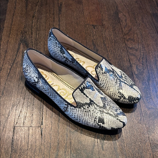 Sam Edelman Women’s Black and Gray Snake Pattern Loafers Size 8