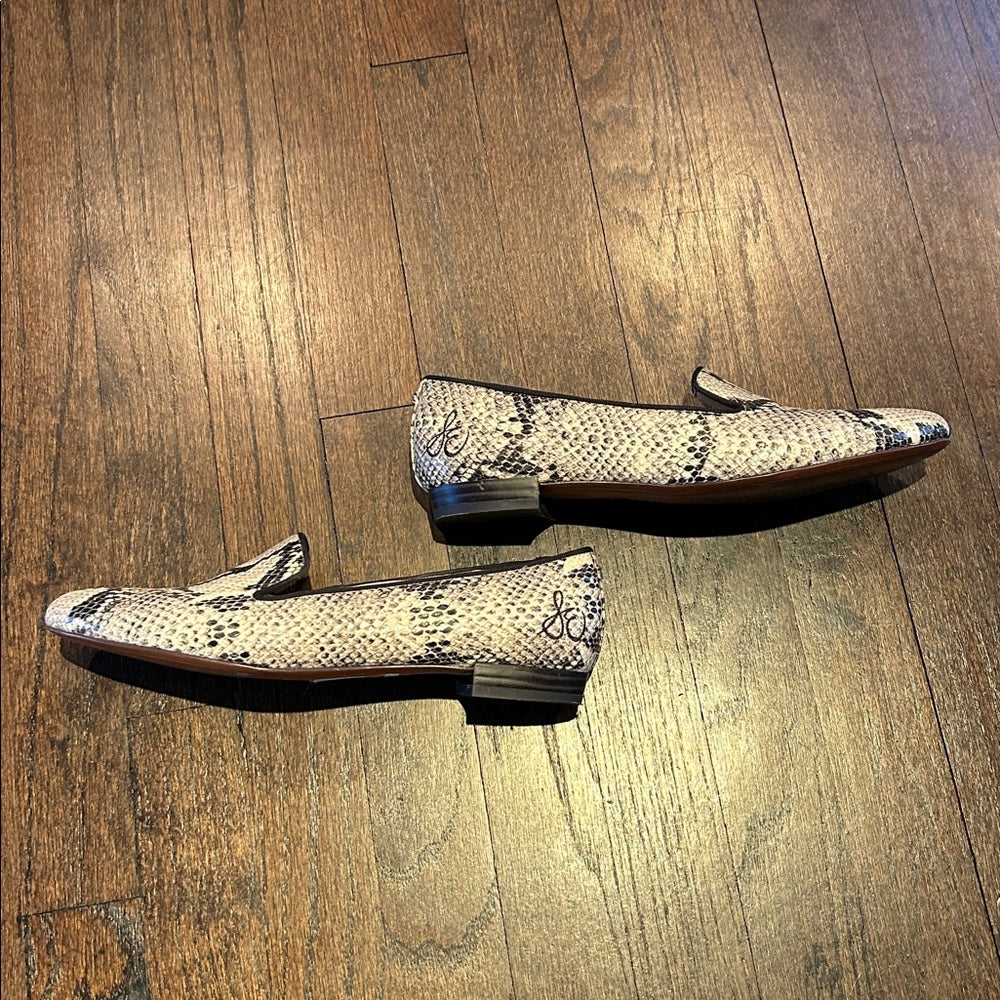 Sam Edelman Women’s Black and Gray Snake Pattern Loafers Size 8
