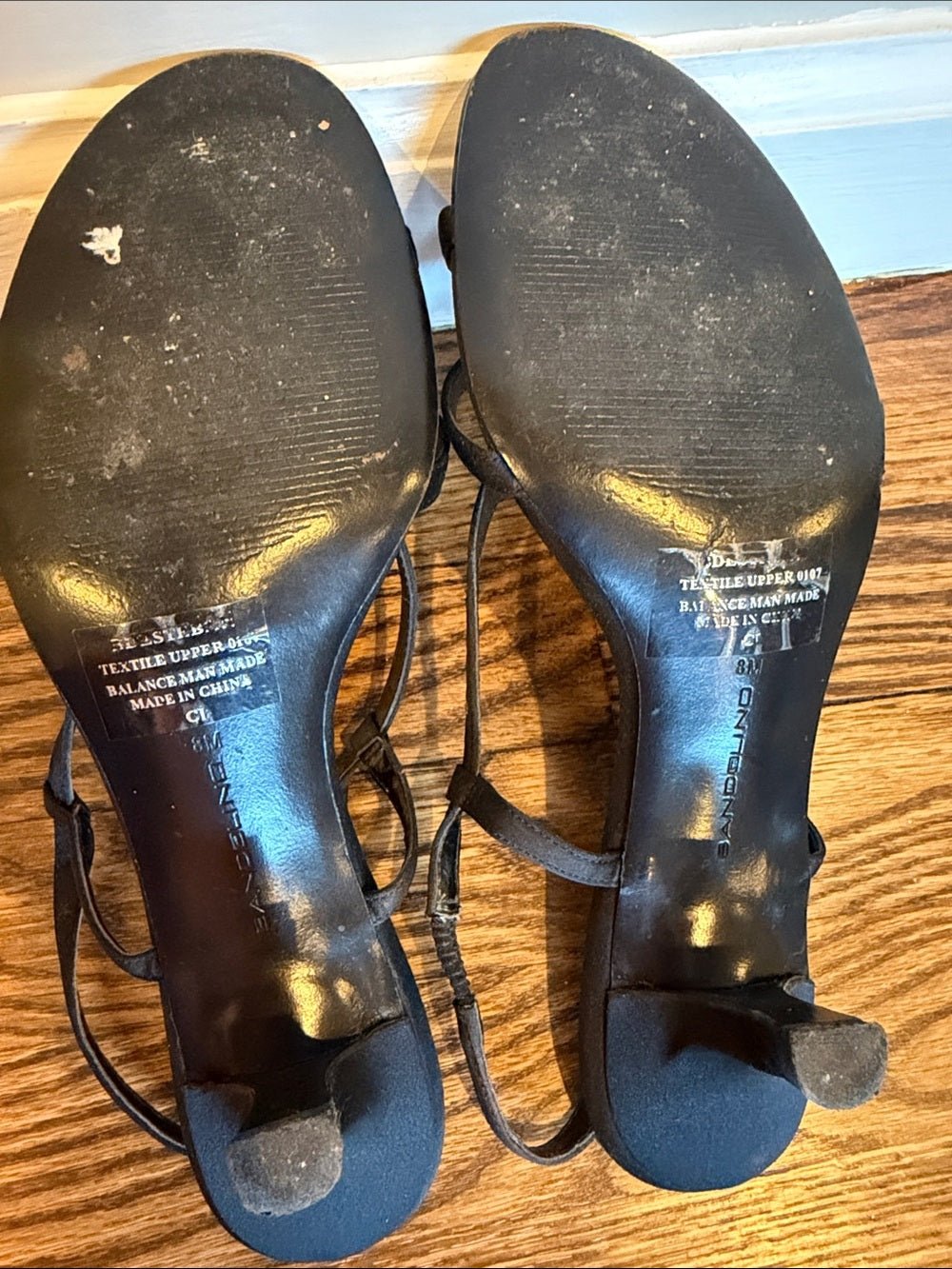 Bandolino Black Strappy Low Heel Sandals Size 8