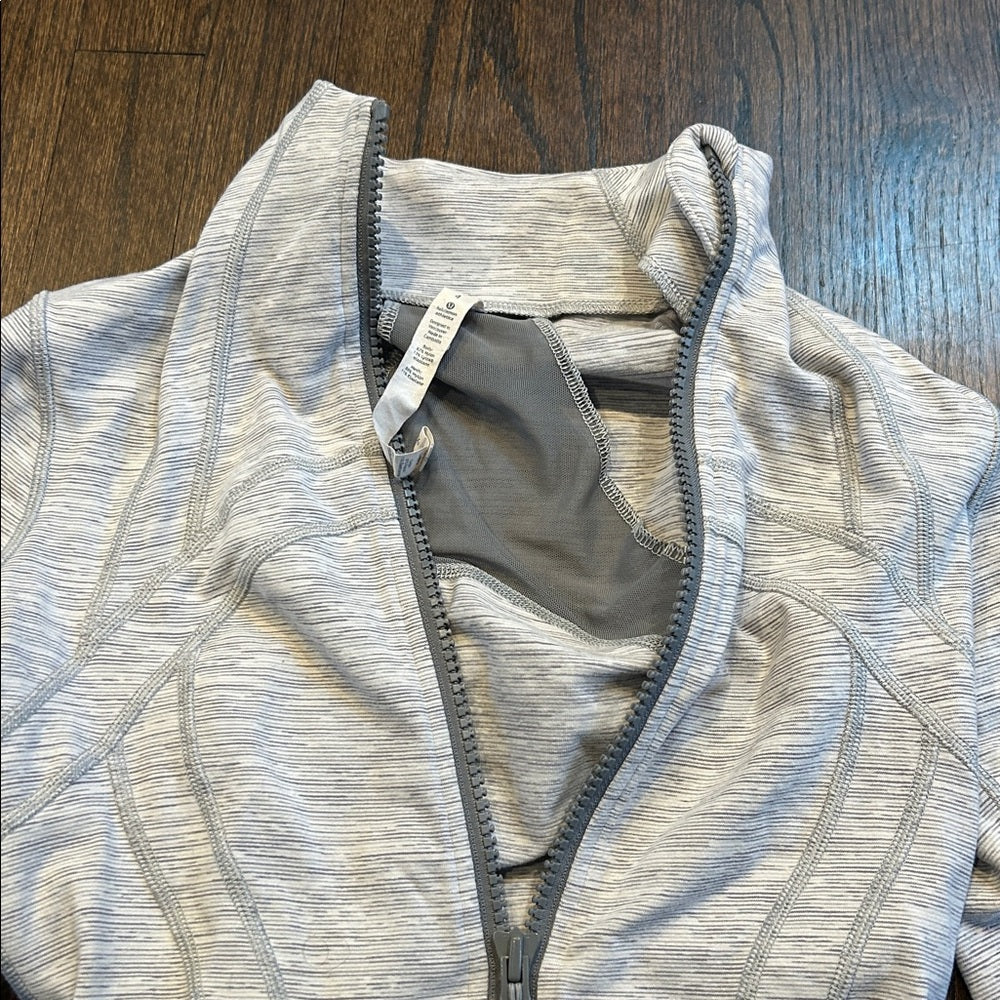 Lululemon Women’s Gray Zip-Up Jacket Size 4
