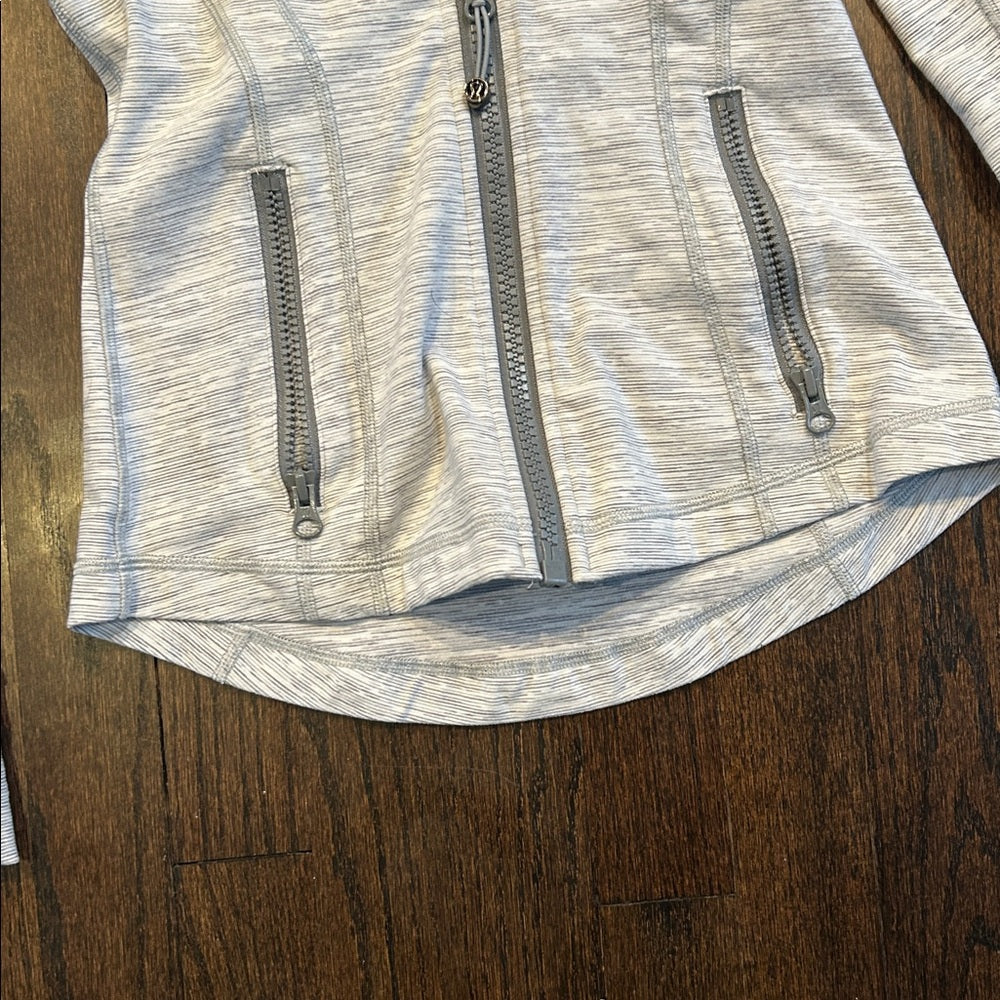 Lululemon Women’s Gray Zip-Up Jacket Size 4
