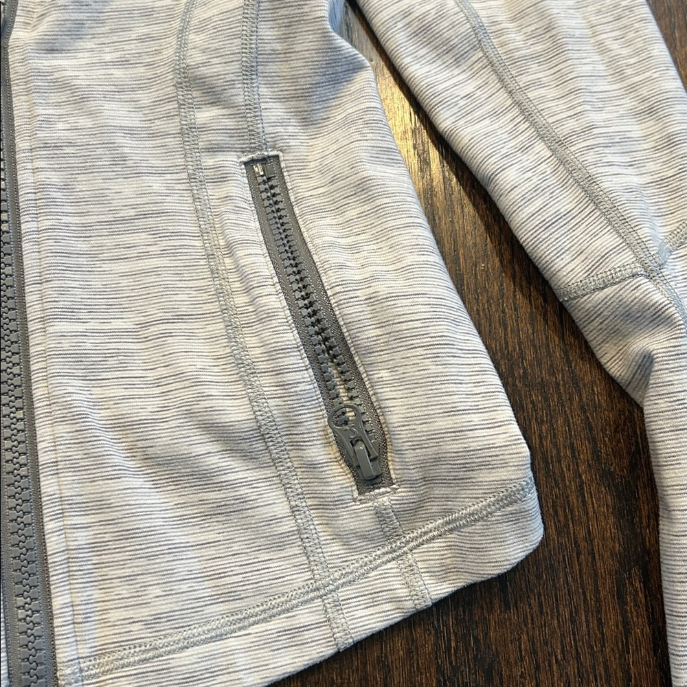 Lululemon Women’s Gray Zip-Up Jacket Size 4