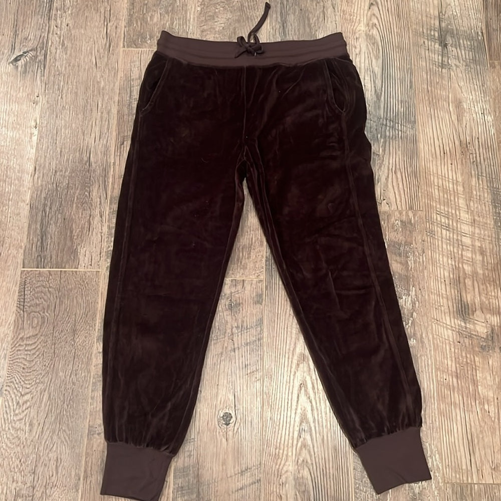 AMO Women’s Brown Joggers Size Small