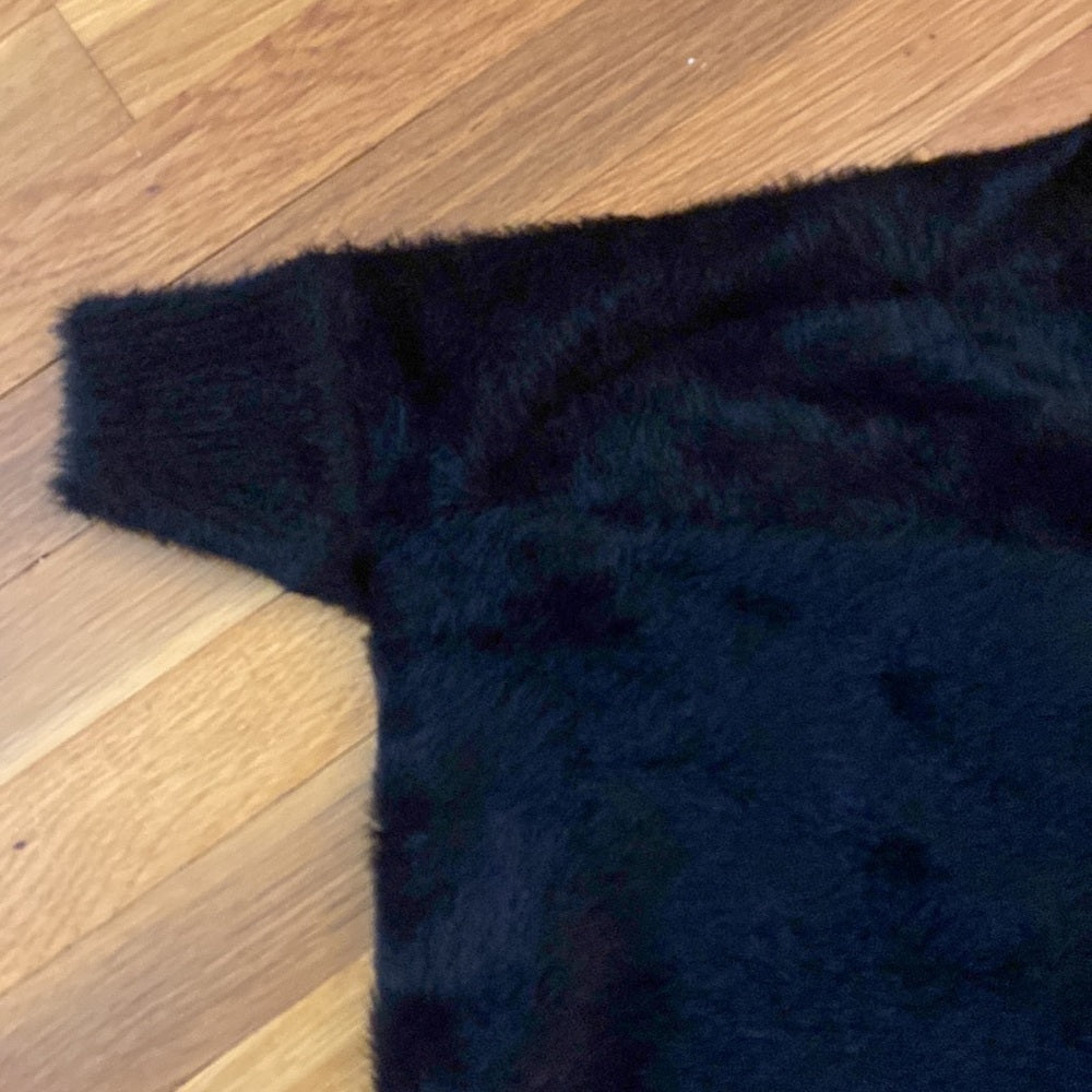 NWT Alex Max Women’s Black Fuzzy Shrug OS