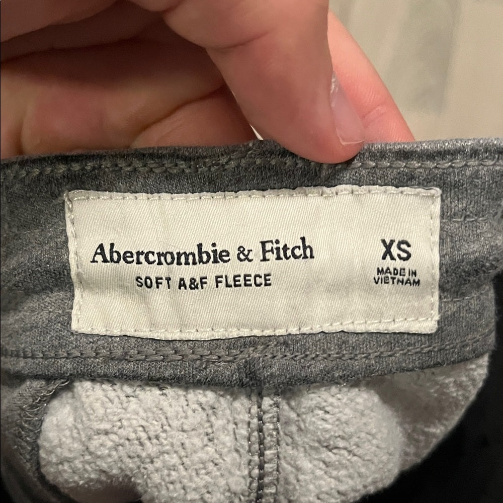 Abercrombie and Fitch Men’s Gray Sweatpants Size: XS