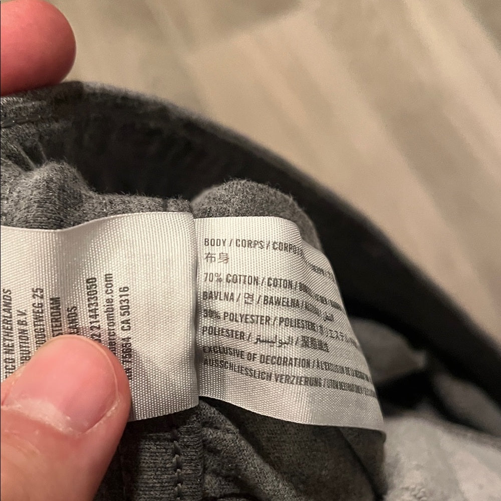 Abercrombie and Fitch Men’s Gray Sweatpants Size: XS