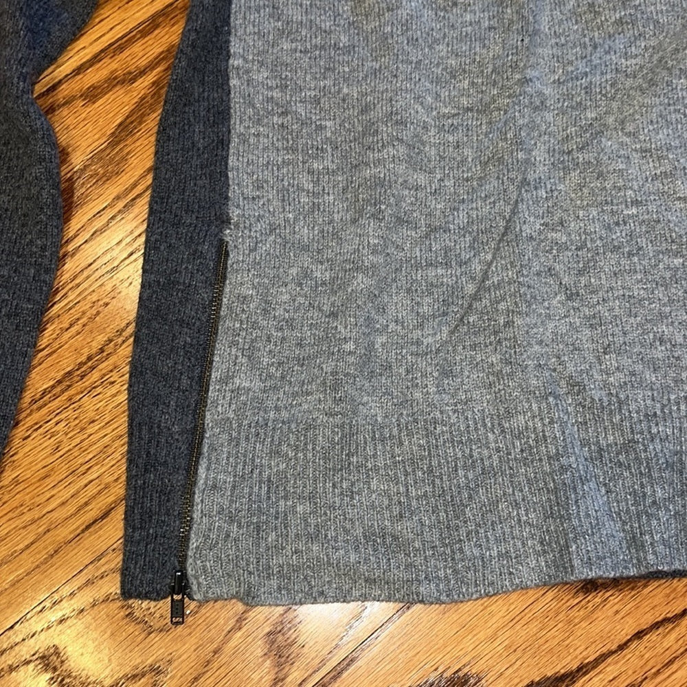 NWT J.Crew Woman’s Grey Sweater Size XXS