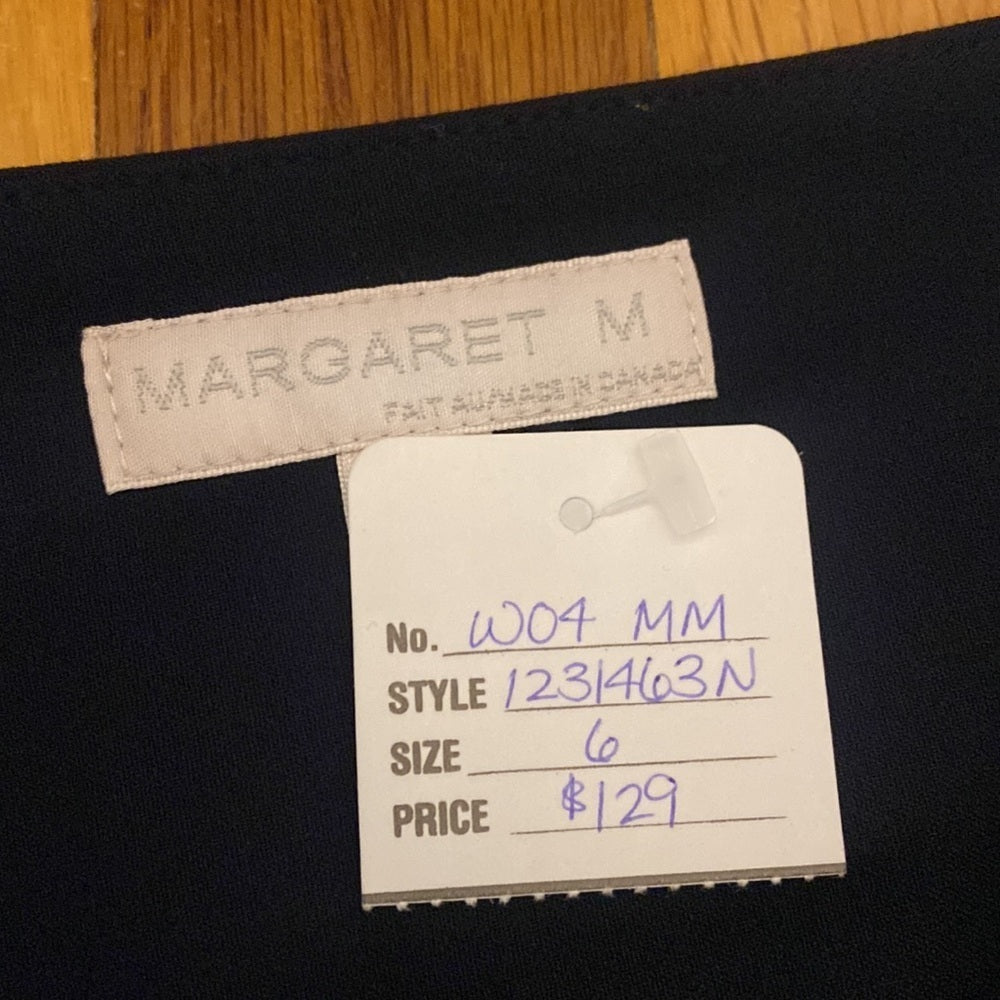 NWT Margaret M Women’s Navy Trousers Size 6