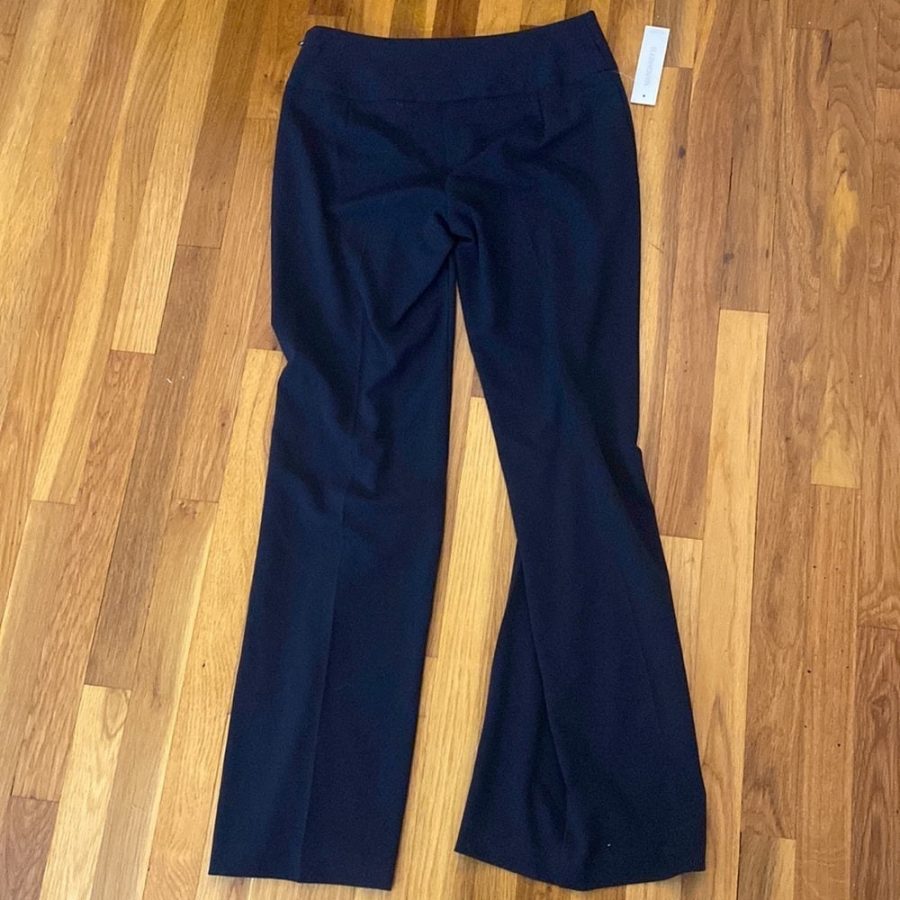 NWT Margaret M Women’s Navy Trousers Size 6