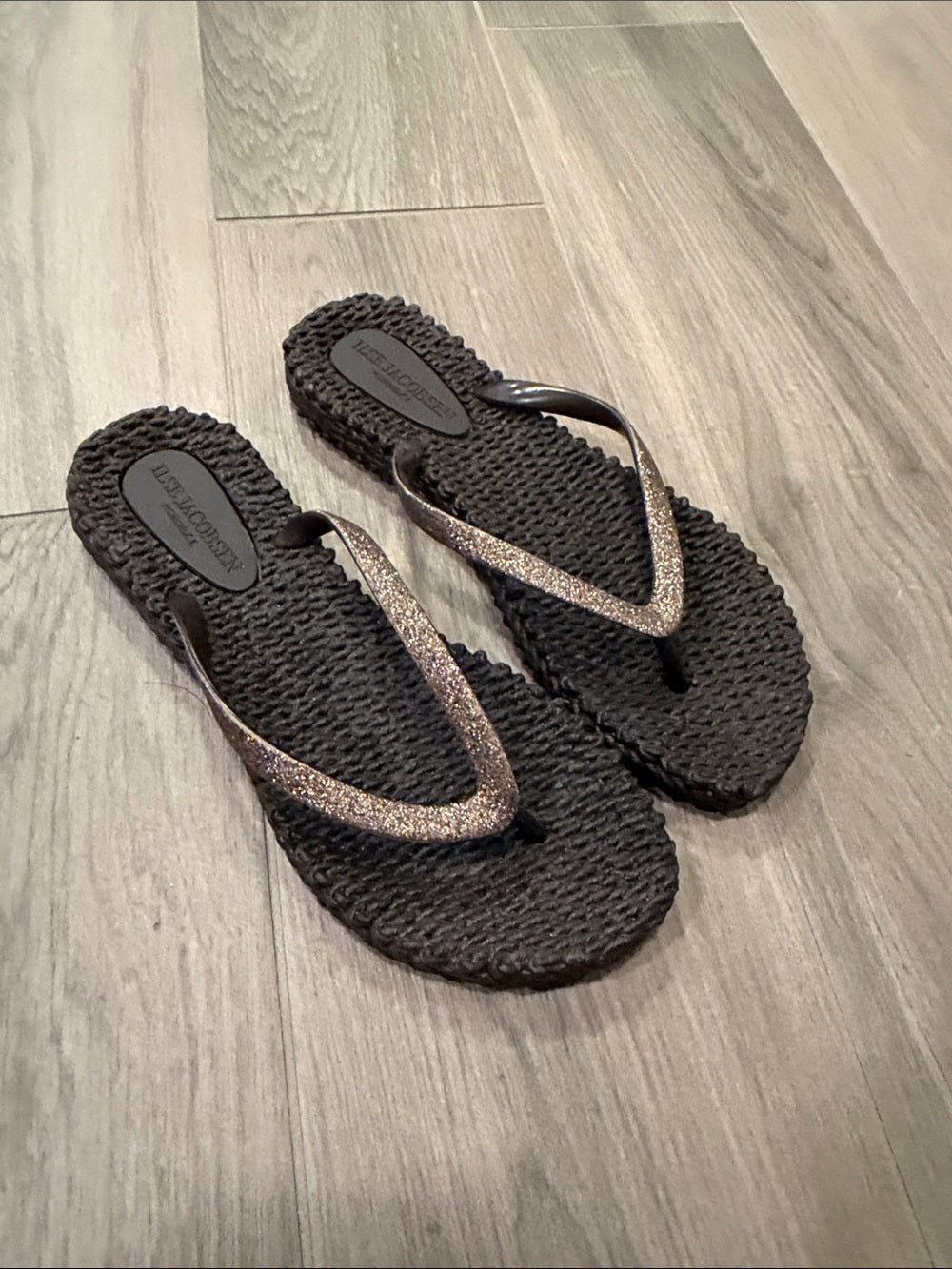 Ilse Jacobsen Women’s Sparkle Strap Black Flip Flop Sandals Size 7
