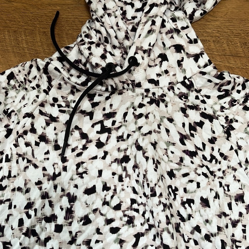 NWT Mark New York Performance Women’s Hooded Sweatshirt Size XL