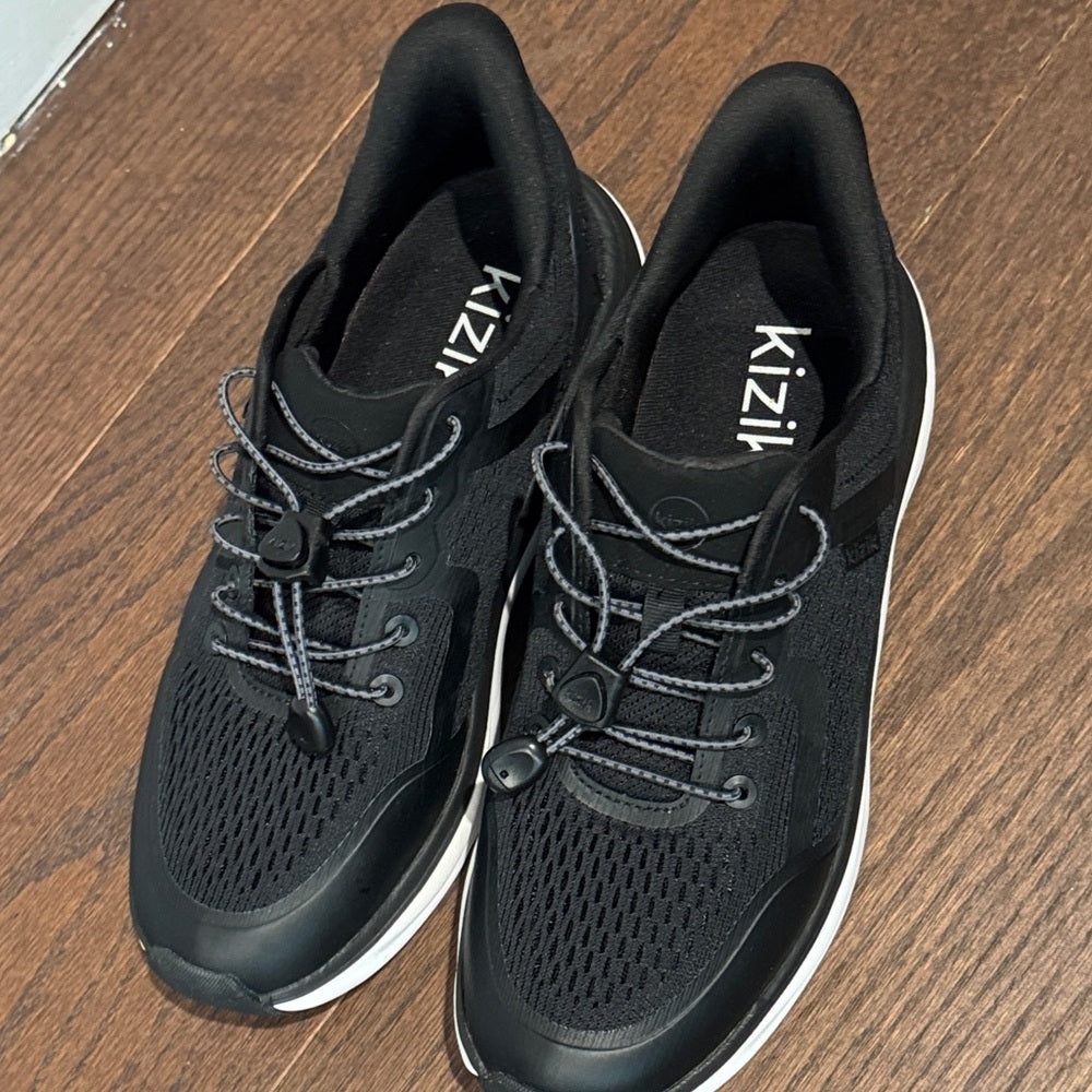 Kizik Women’s Black Slip-On Athletic Sneakers Size 9