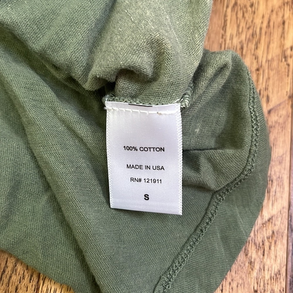 NWT LNA Women’s Olive Green Long Sleeve With Cut Out Shoulder Size S