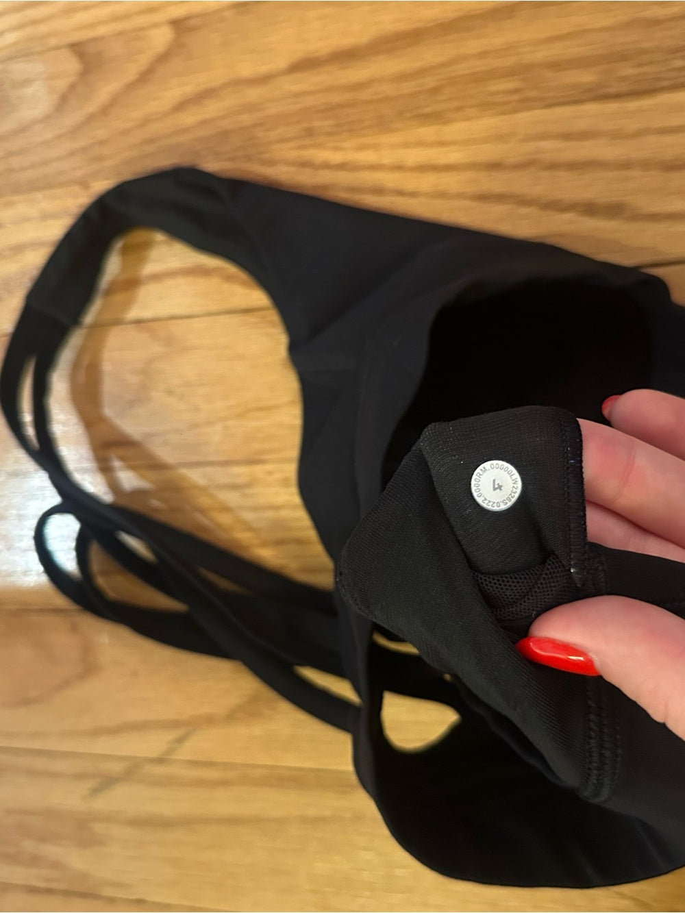 lululemon athletica Black Strappy Energy Sports Bra - Size 4