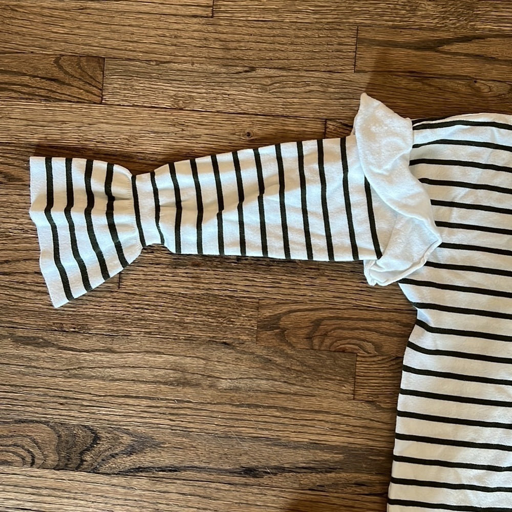 Wonen’s Lumiere striped top Size Medium