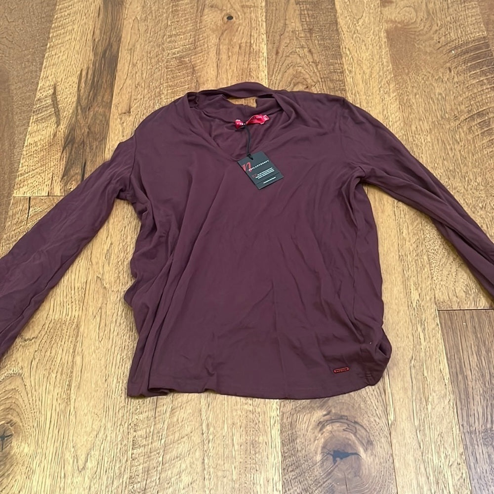NWT n:Philanthropy Women’s Maroon Long Sleeve With Cut Out Neck Size S