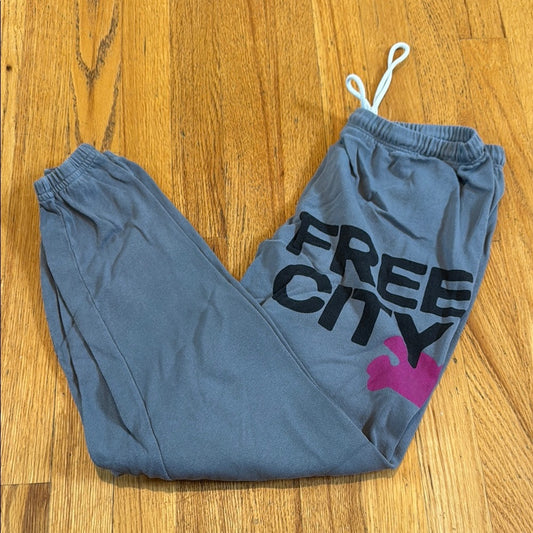 freecity Womens Joggers in Gray with Pink Accent Size Small