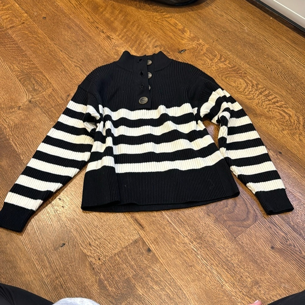 MNG Women’s Sweater Black and White Size Small