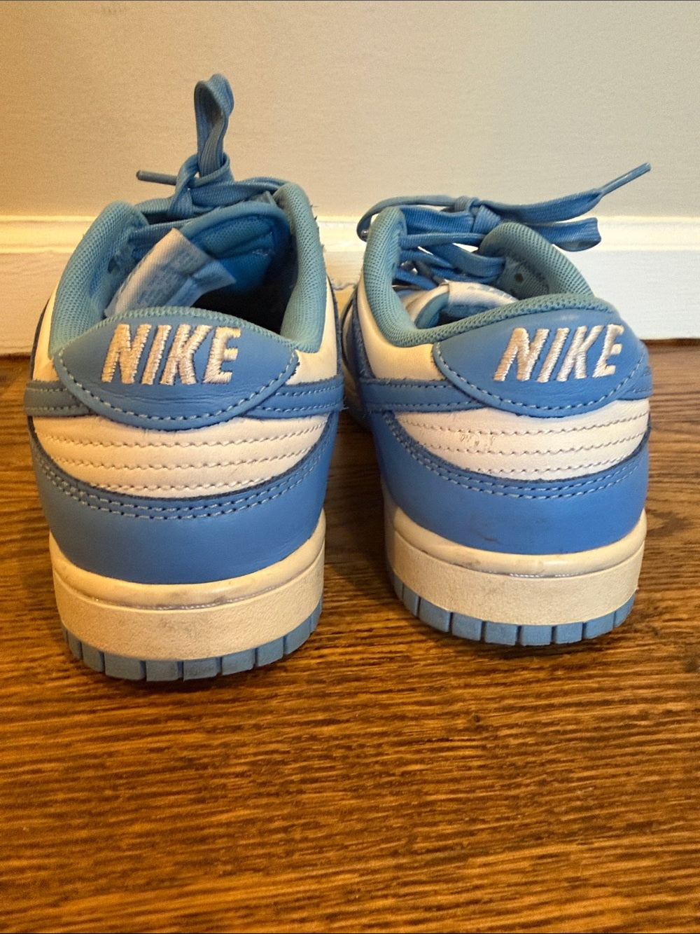 Nike Kids Low-Top Sneakers in Light Blue and White Size 7.5