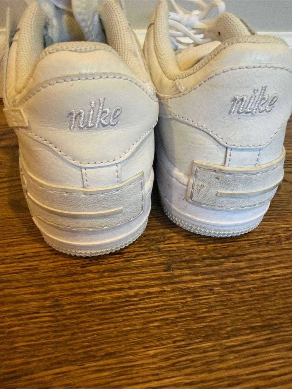 Nike White Low-Top Sneakers Size 8.5
