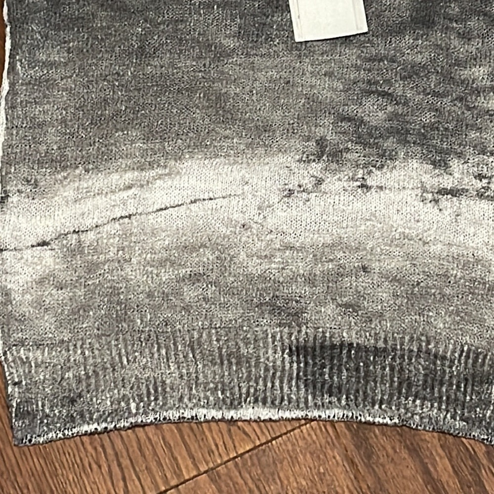 NWT RELIGION Women’s Sweater Size XS