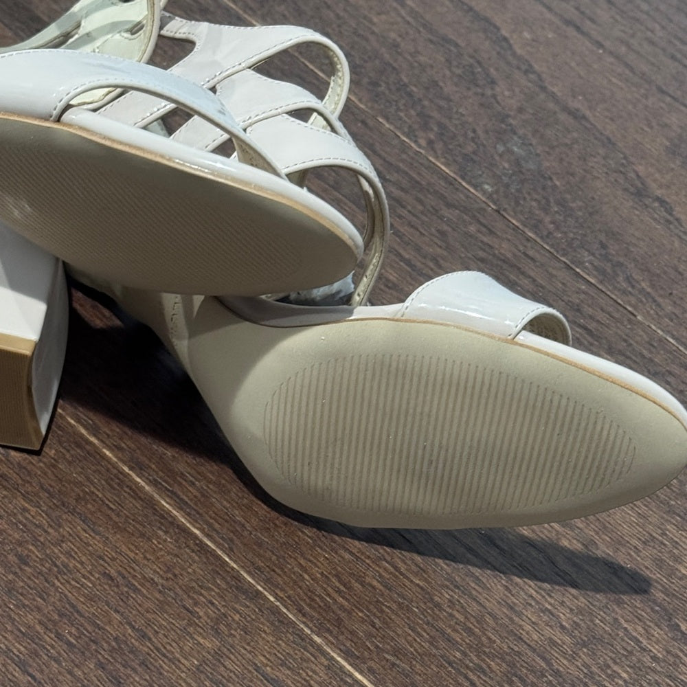 NWT Nine West Beige Strappy Block Heels Size 9