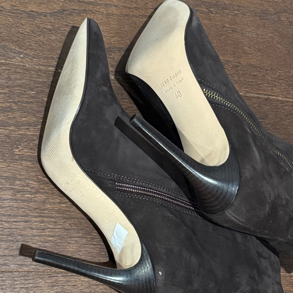 NWOT Moero Women’s Brown Ankle Boots Size 40/10