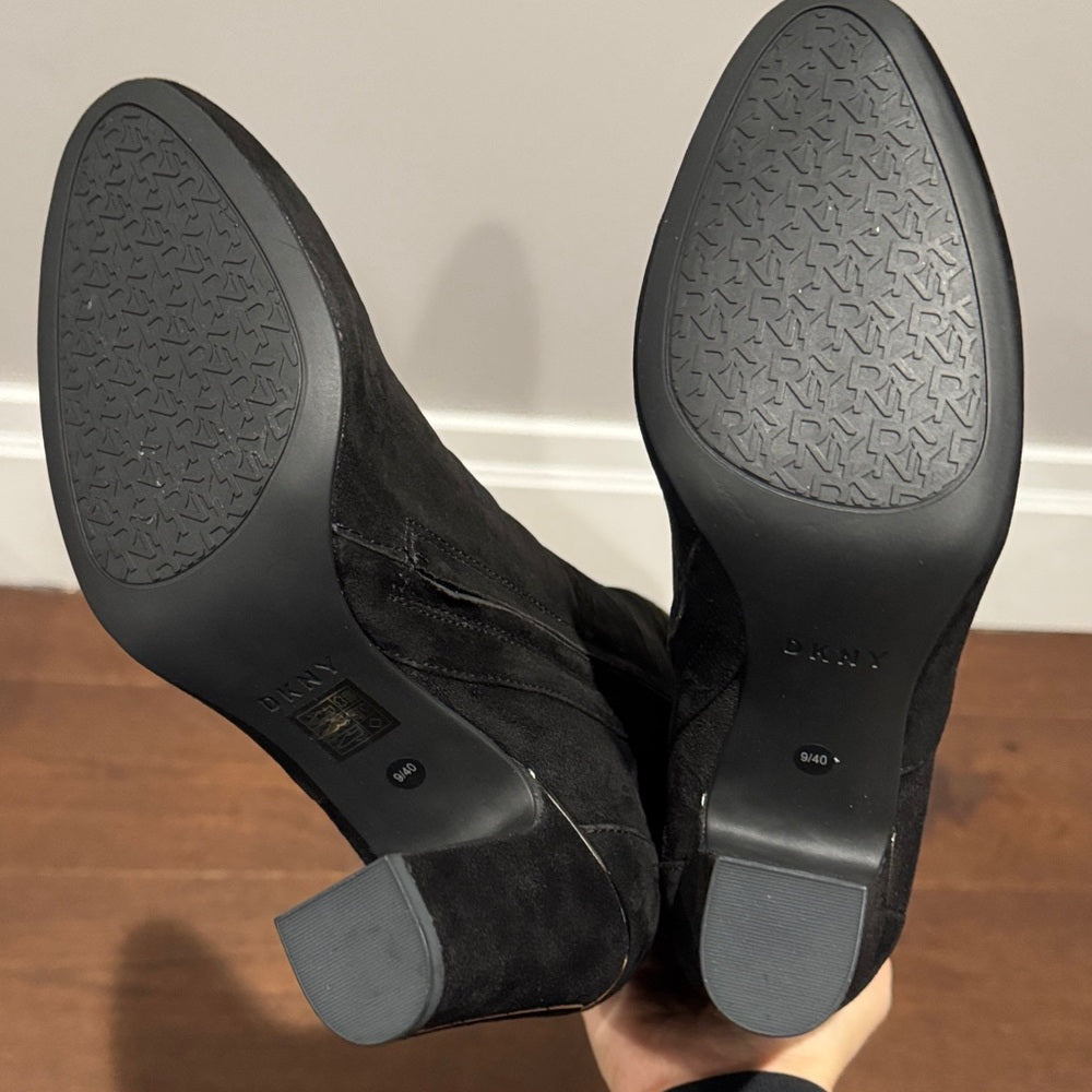 NWOT DKNY Black Suede Sloane Over the Knee Women's Boots Size 9