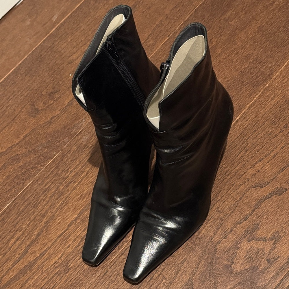 Stuart Weitzman Women’s Black Ankle Booties Size 8.5